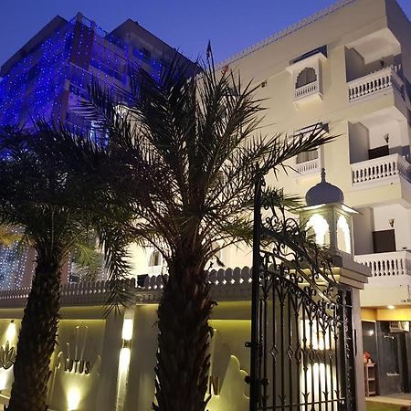 Hotel Grand Lotus Inn Dzsaipur Kültér fotó