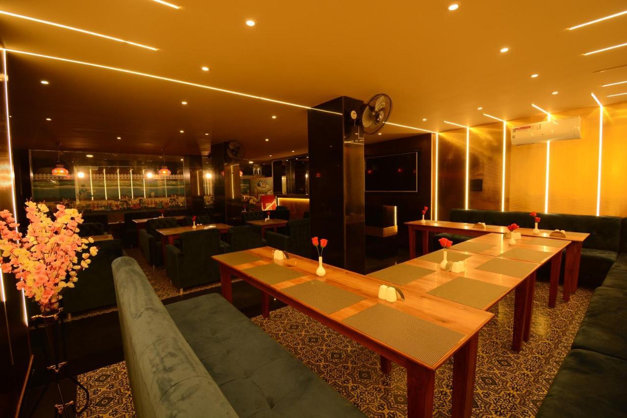 Hotel Grand Lotus Inn Dzsaipur Kültér fotó