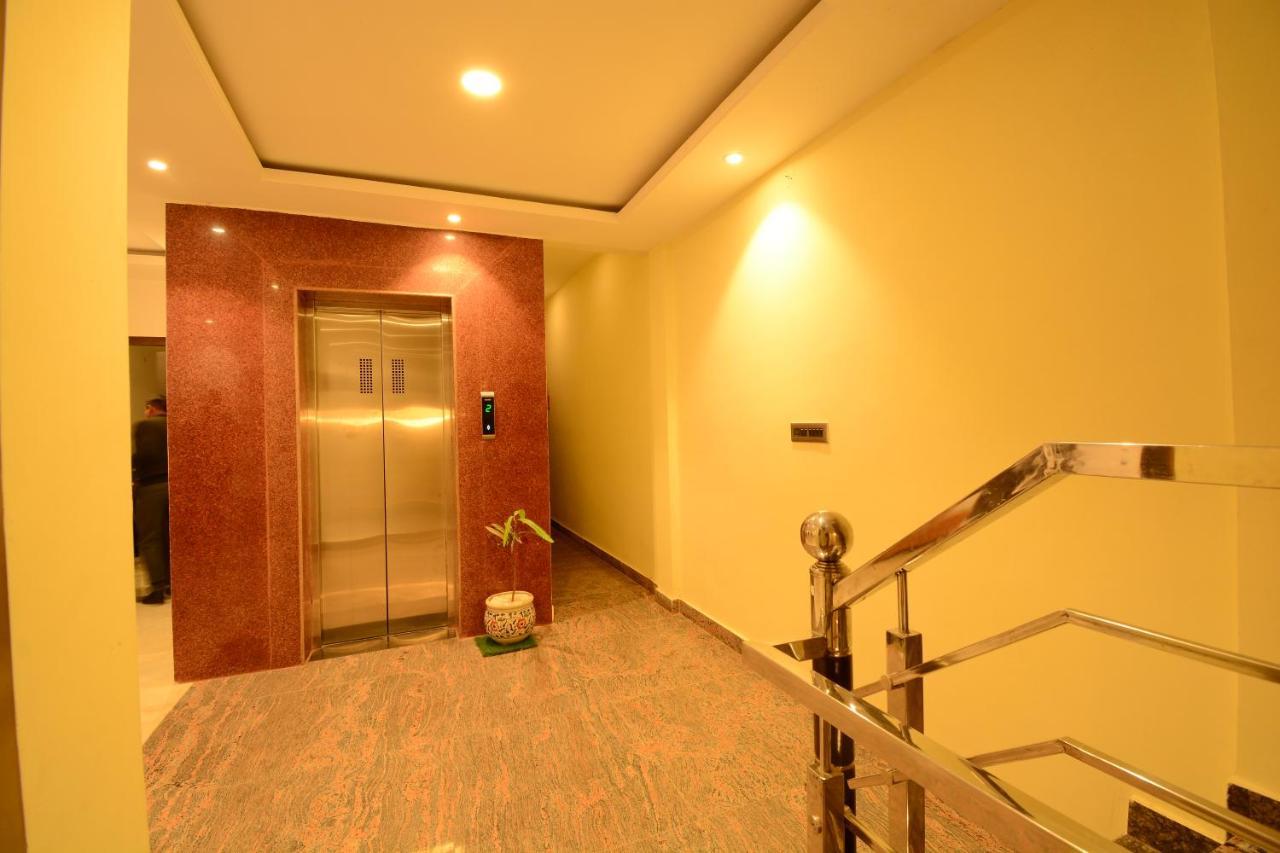 Hotel Grand Lotus Inn Dzsaipur Kültér fotó