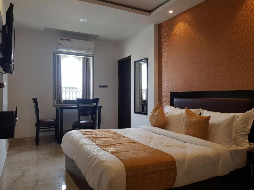 Hotel Grand Lotus Inn Dzsaipur Kültér fotó